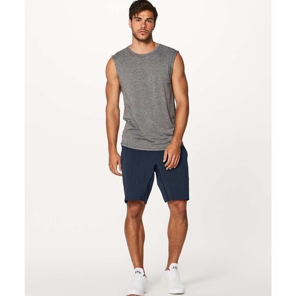 Lululemon Men’s T.H.E. Shorts 9” Linerless Navy Blue XL Athleisure Workout Gym - Picture 1 of 4
